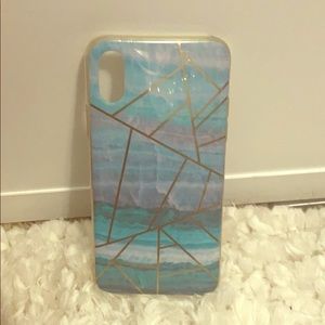 Blue geometric design iPhone X case